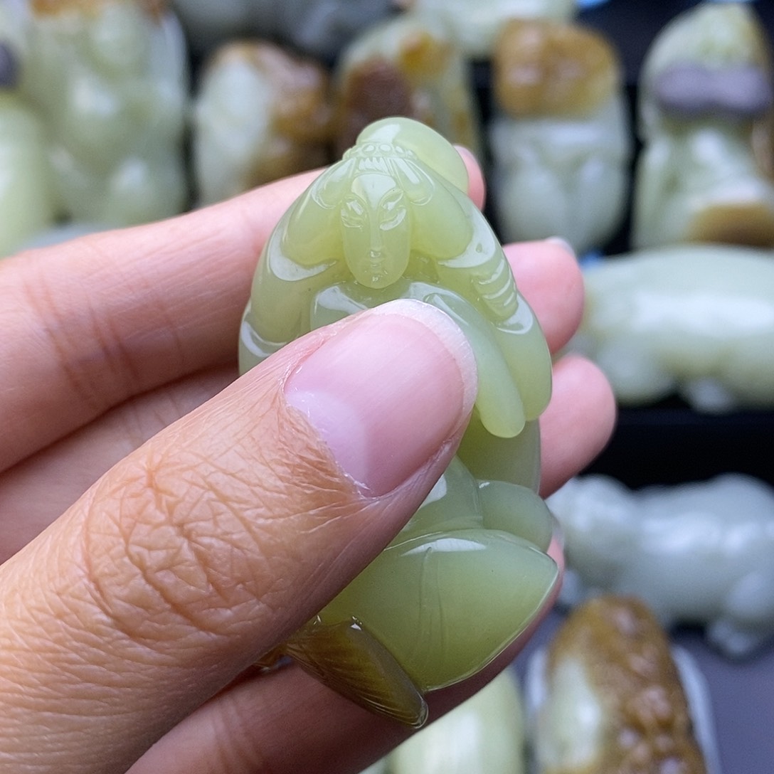 未镶嵌和田玉把件