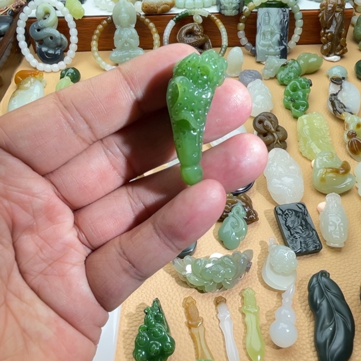 和田玉（碧玉）颈饰未镶嵌定制款