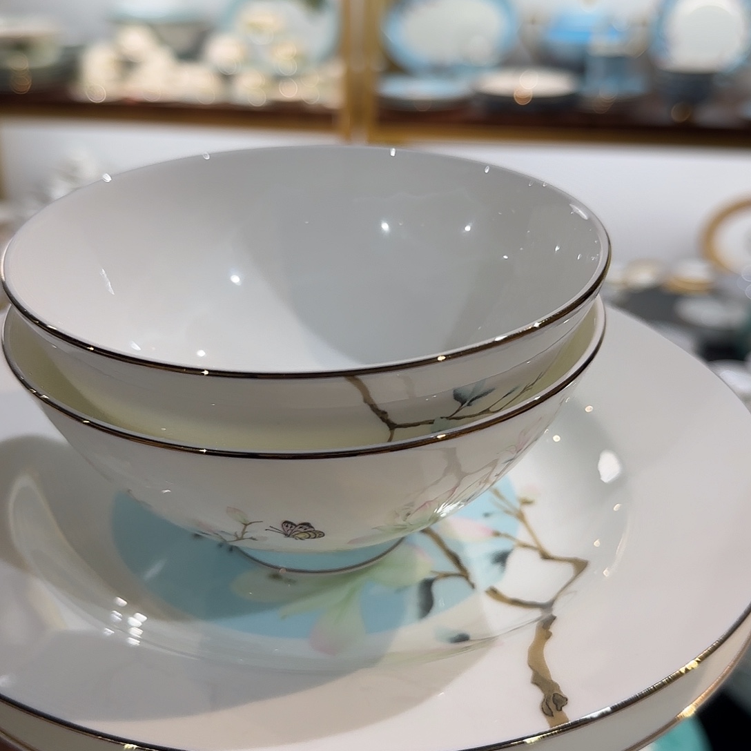 卡***儿骨瓷珐琅彩工艺瓷器