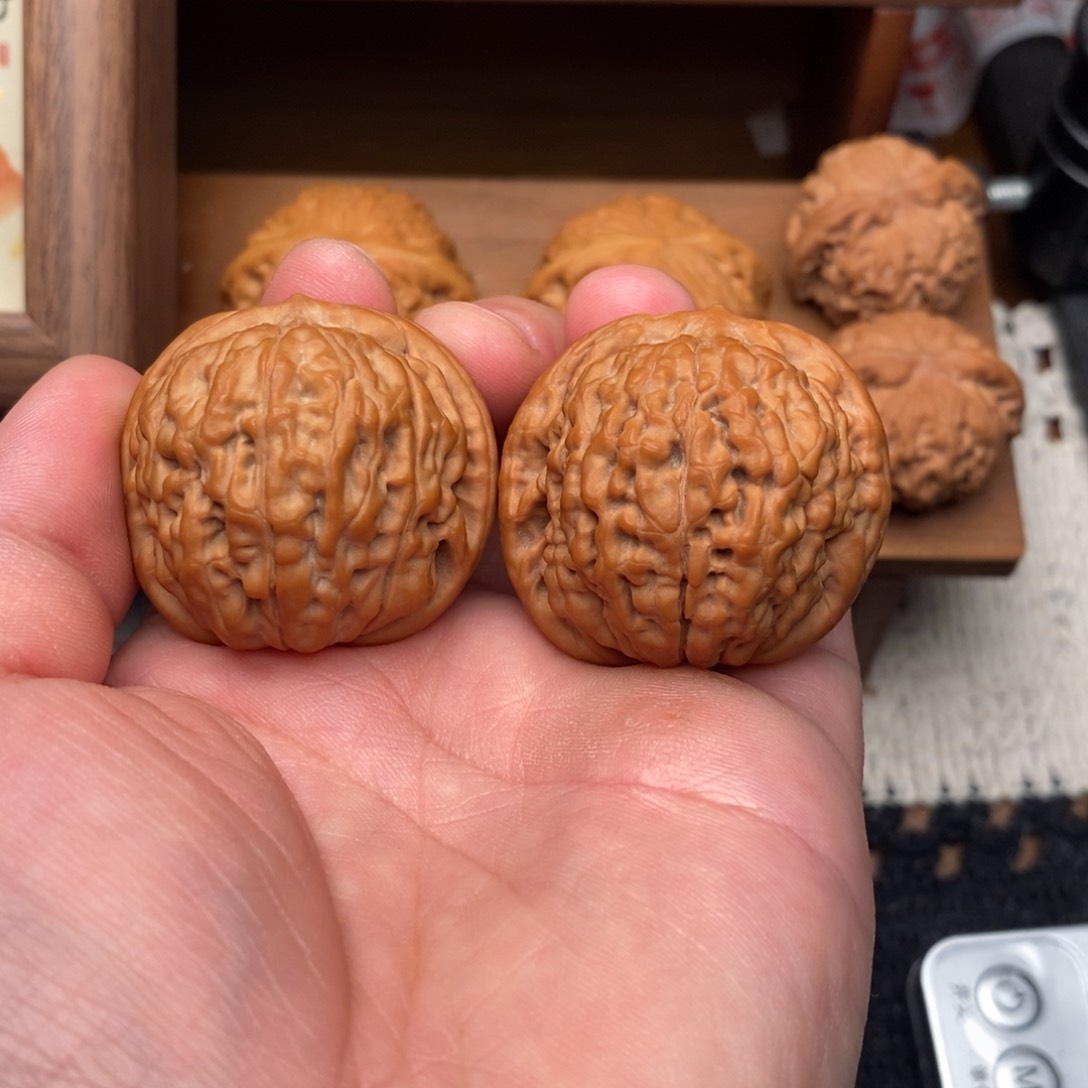 文玩核桃吊坠莲花38