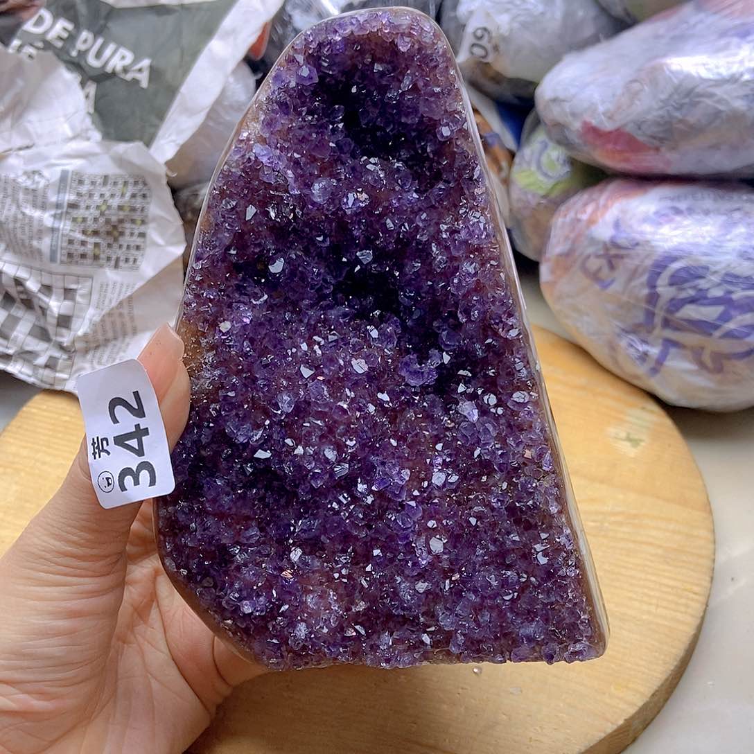 紫晶大型摆件（非配饰）未镶嵌