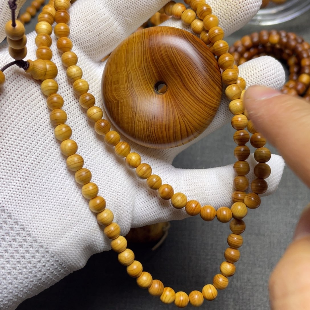 柏木（崖柏）太行0.6和平安扣