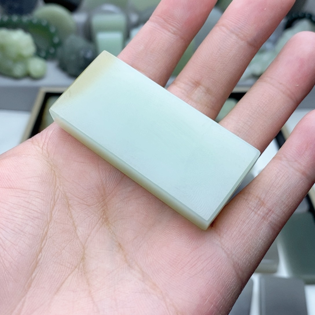 和田玉颈饰未镶嵌那**森