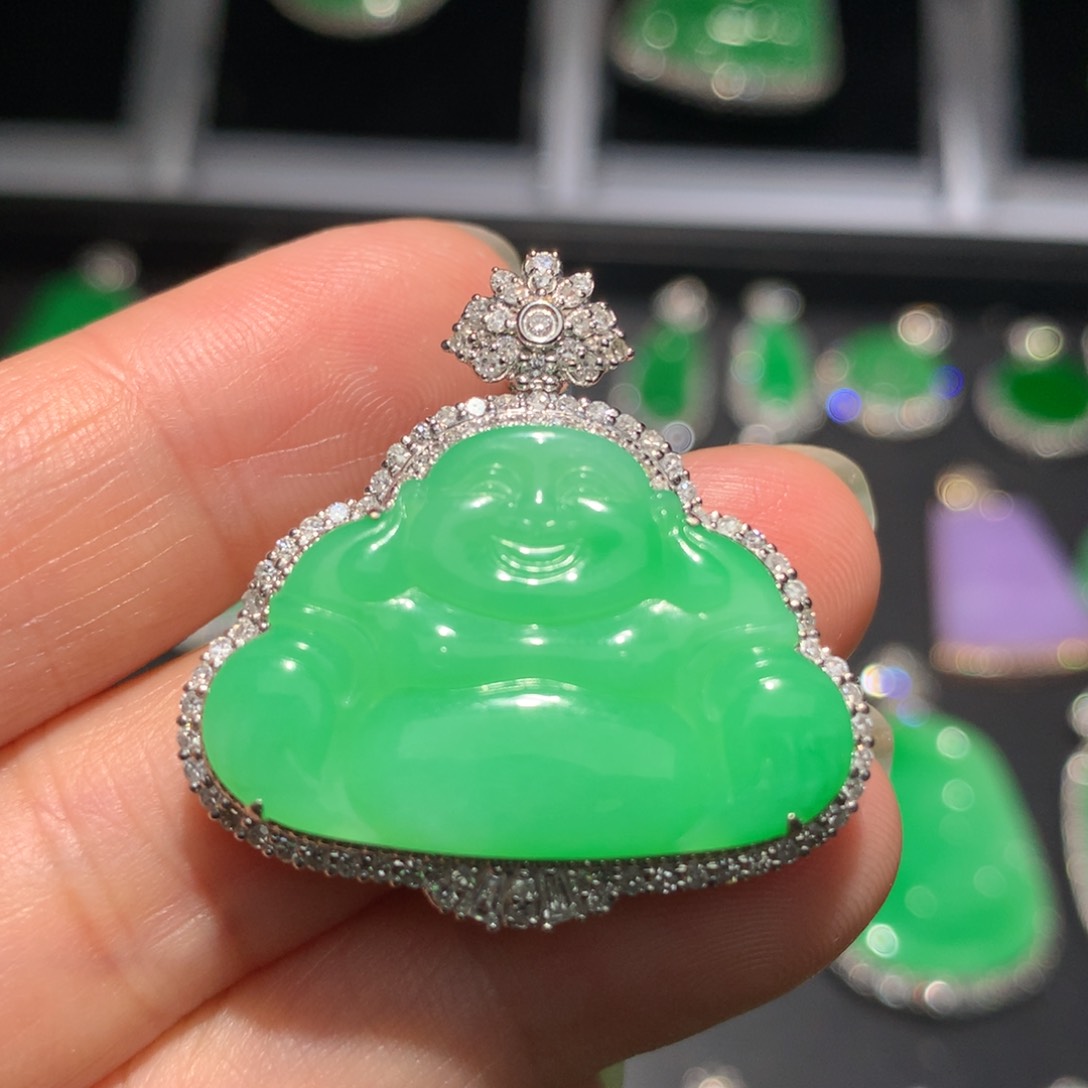 翡翠颈饰18K金镶嵌翡翠