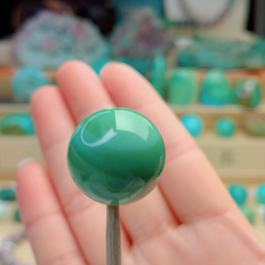 绿松石颈饰未镶嵌