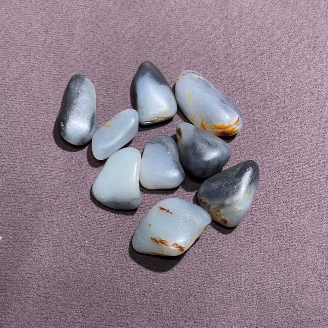 6***虎和田玉未镶嵌把件