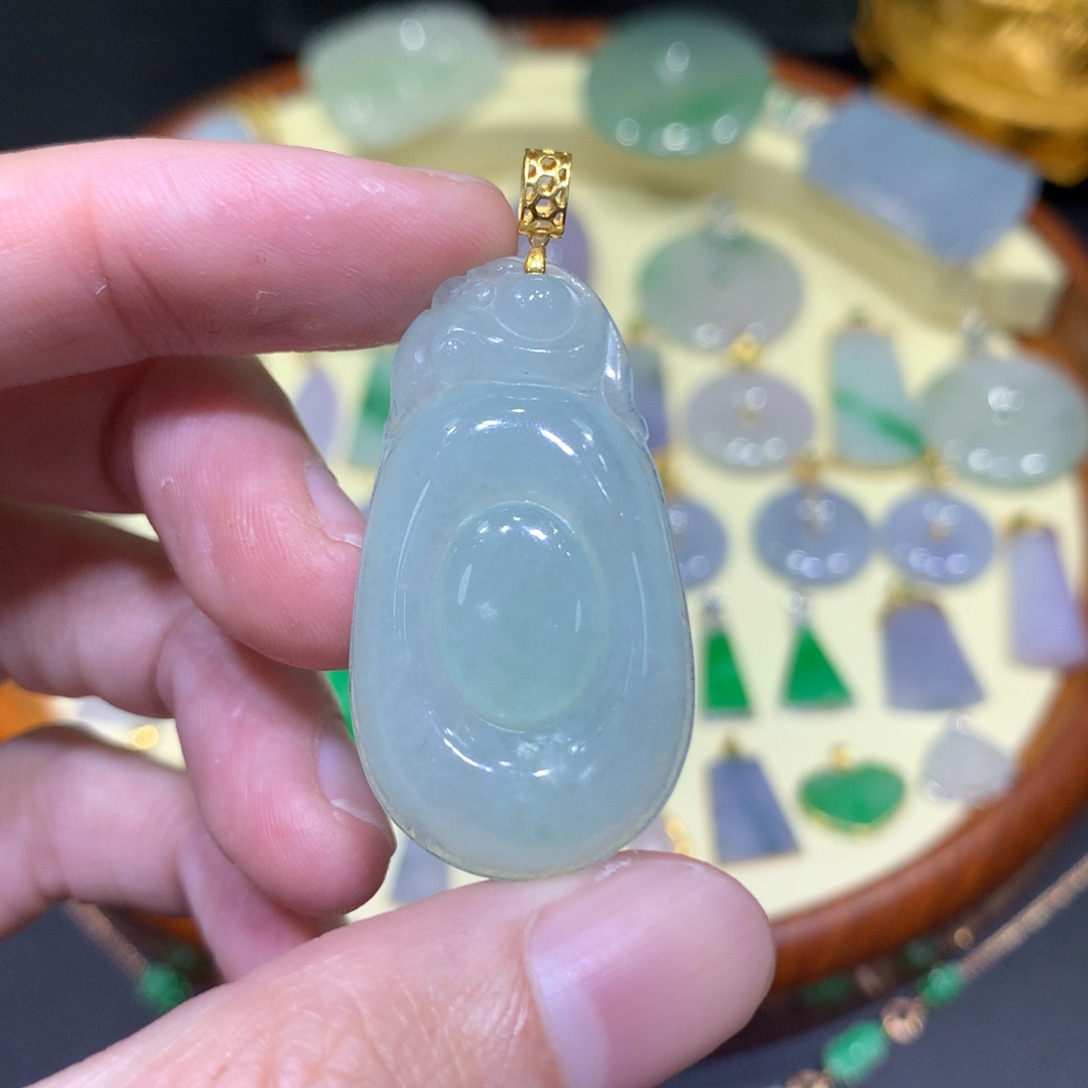 翡翠吊坠(不含链)18K金镶嵌