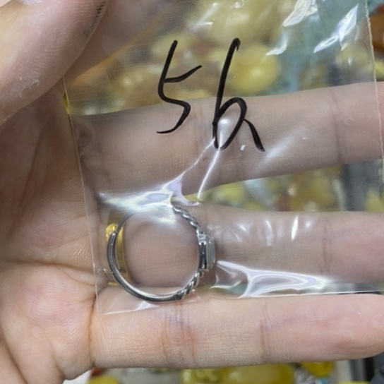 银S925镶嵌蜜蜡裸石戒指