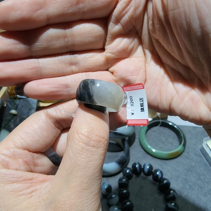 和田玉戒指未镶嵌