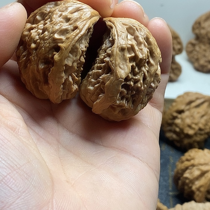 黑***单吊坠桃核麦穗蛇头