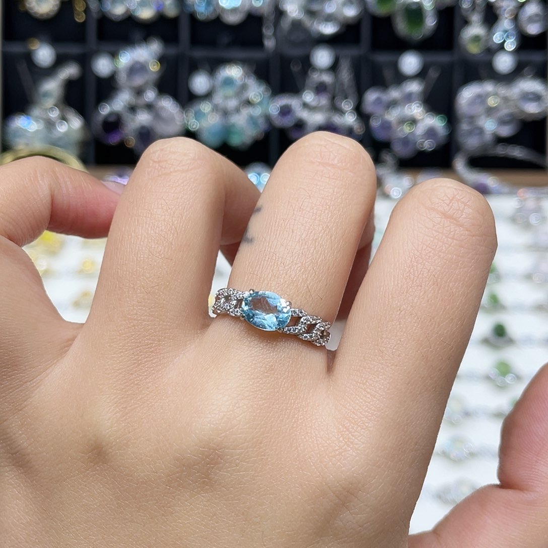 什****银S925镶嵌托帕石戒指