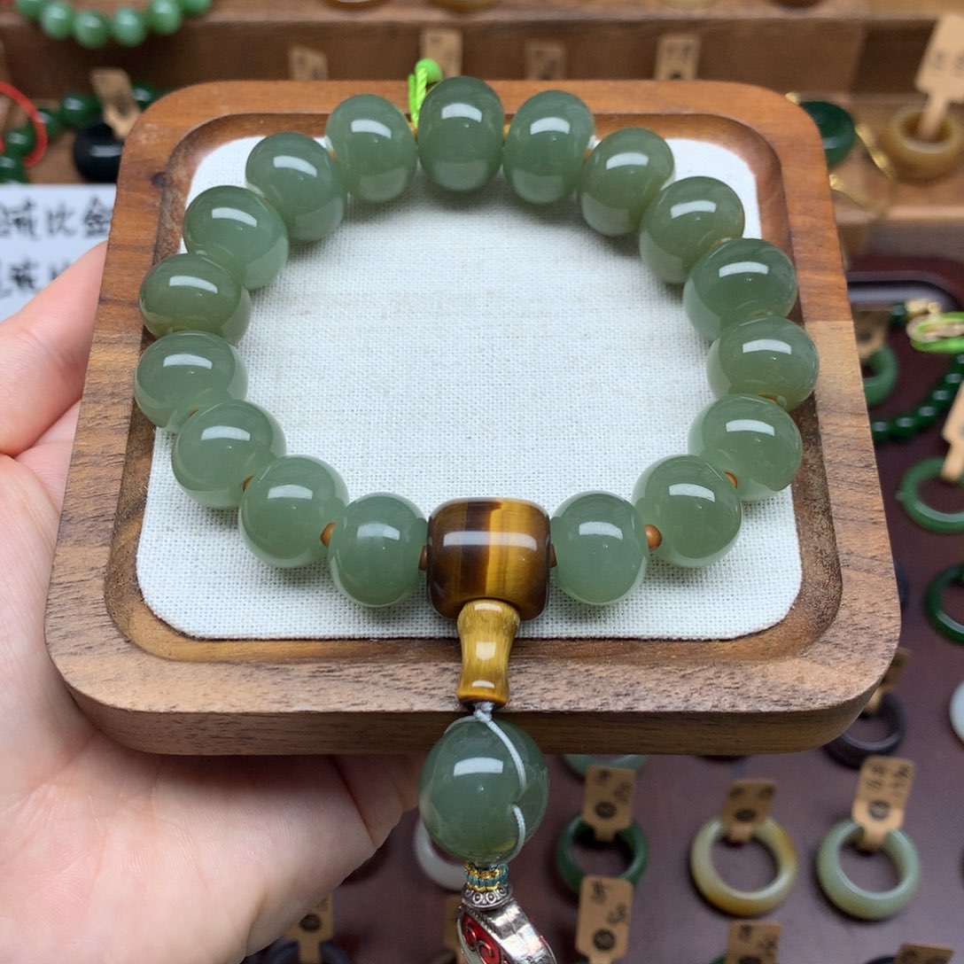 和田玉手链未镶嵌