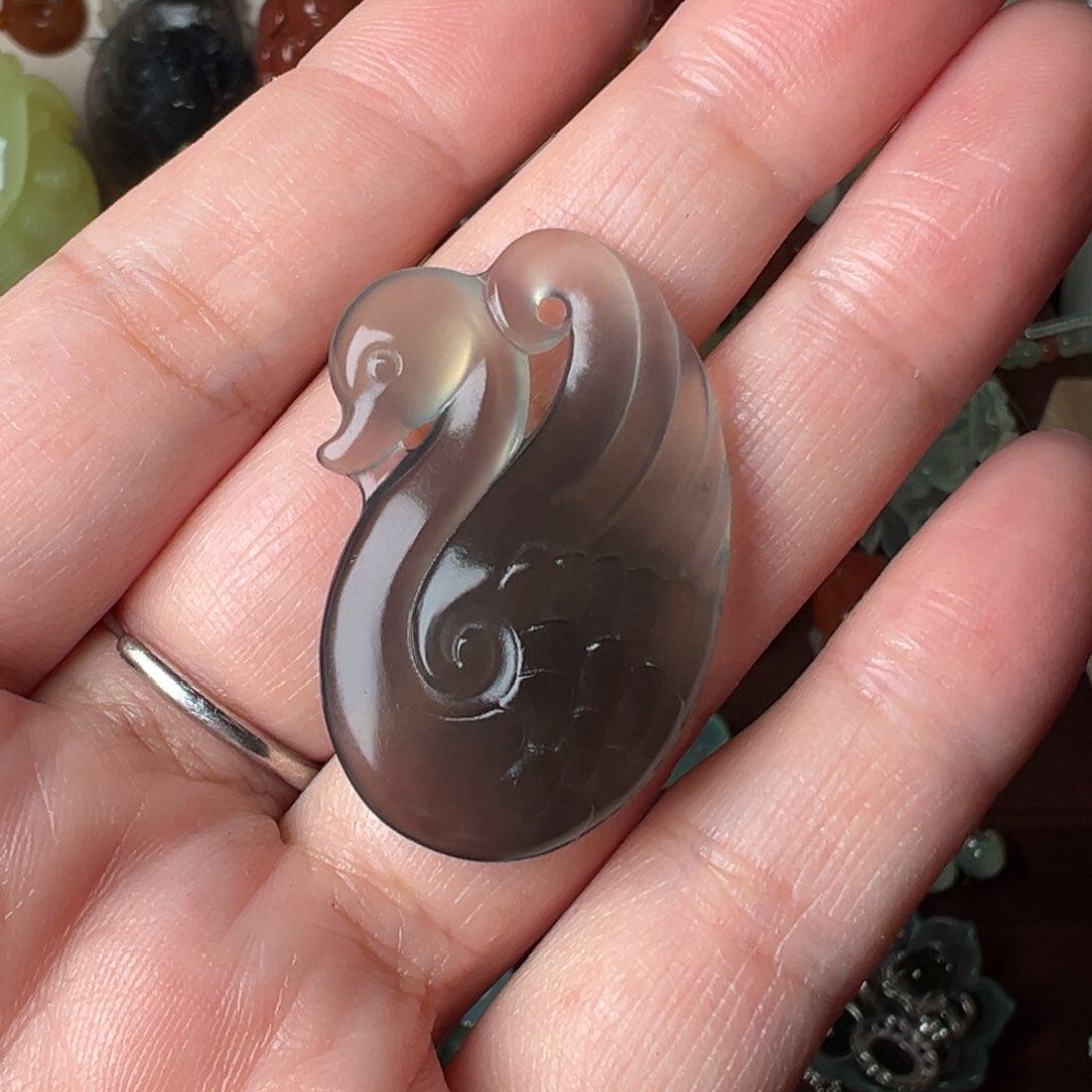 蛇纹石玉吊坠(赠链)未镶嵌