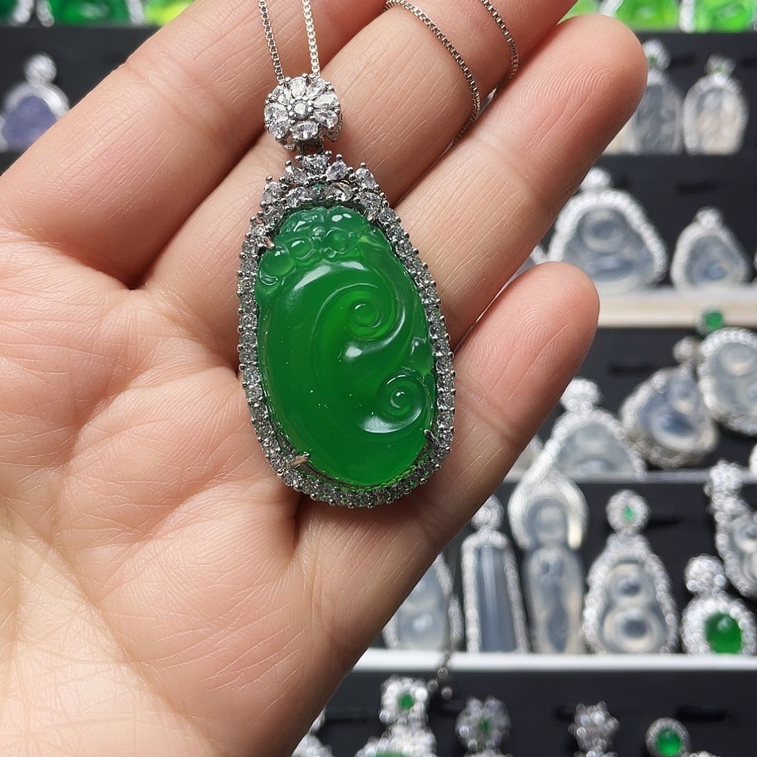 玛瑙/玉髓颈饰合金