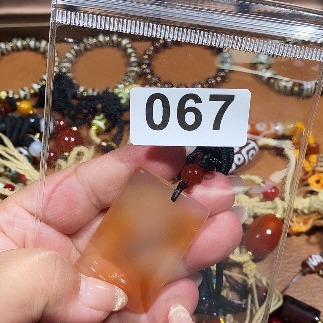 未镶嵌颈饰玛瑙/玉髓