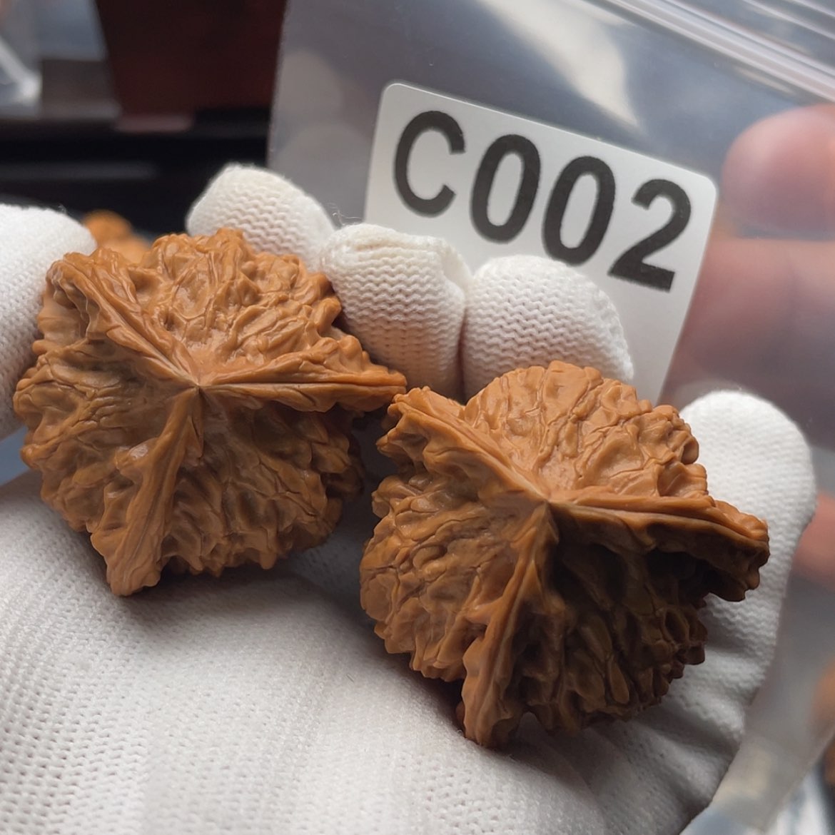 【闪购商品】文玩核桃吊坠C002三棱39