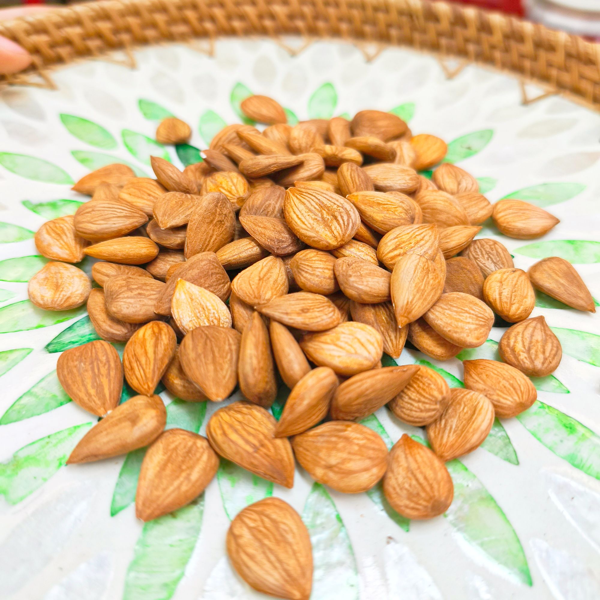 南杏仁新货500g大粒原味杏仁煲汤煮水