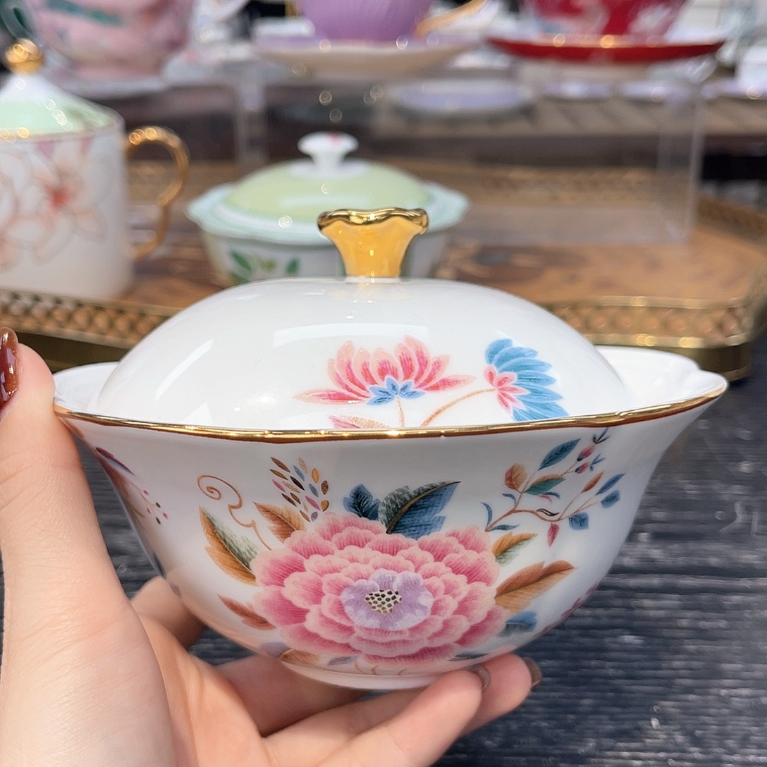 骨瓷////////////：：：///：：：