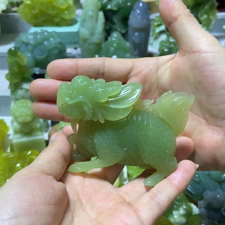 【闪购商品】未镶嵌蛇纹石玉把件红**酒