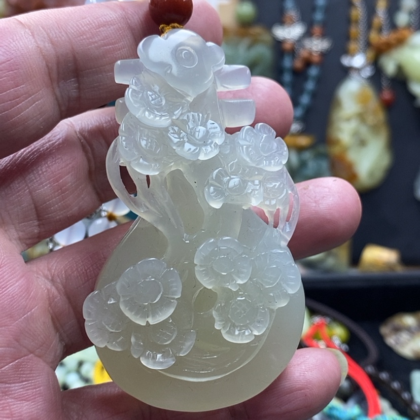 【闪购商品】蛇纹石玉吊坠未镶嵌