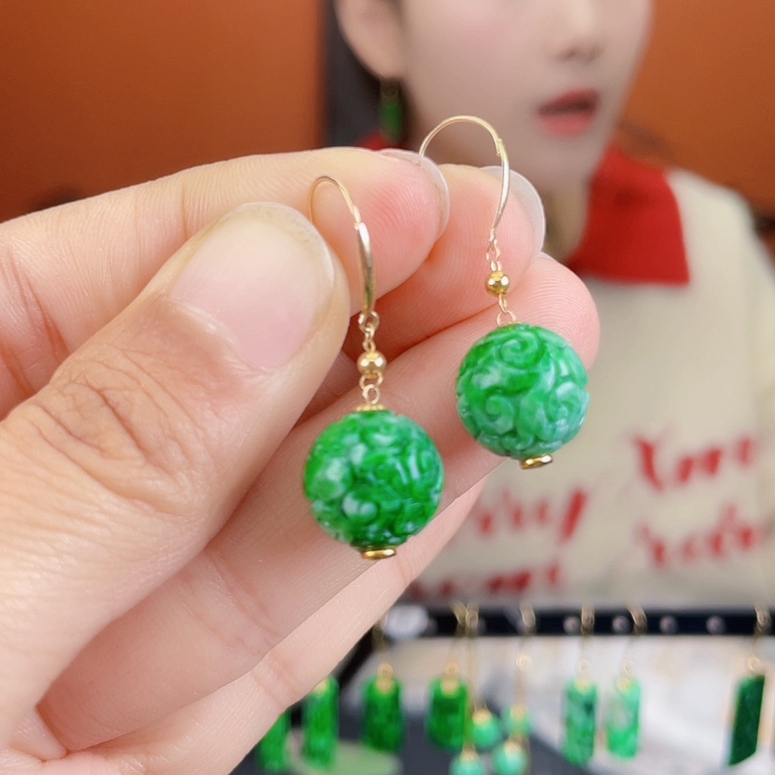 翡翠18K金镶嵌耳饰