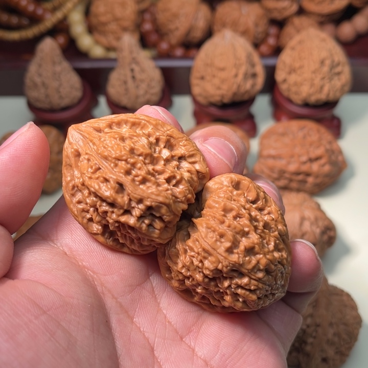 土***丝核桃南疆石文玩核桃