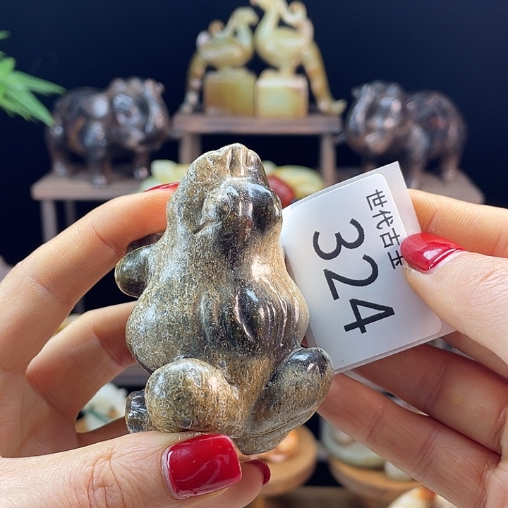 和田玉（糖玉）未镶嵌挂件