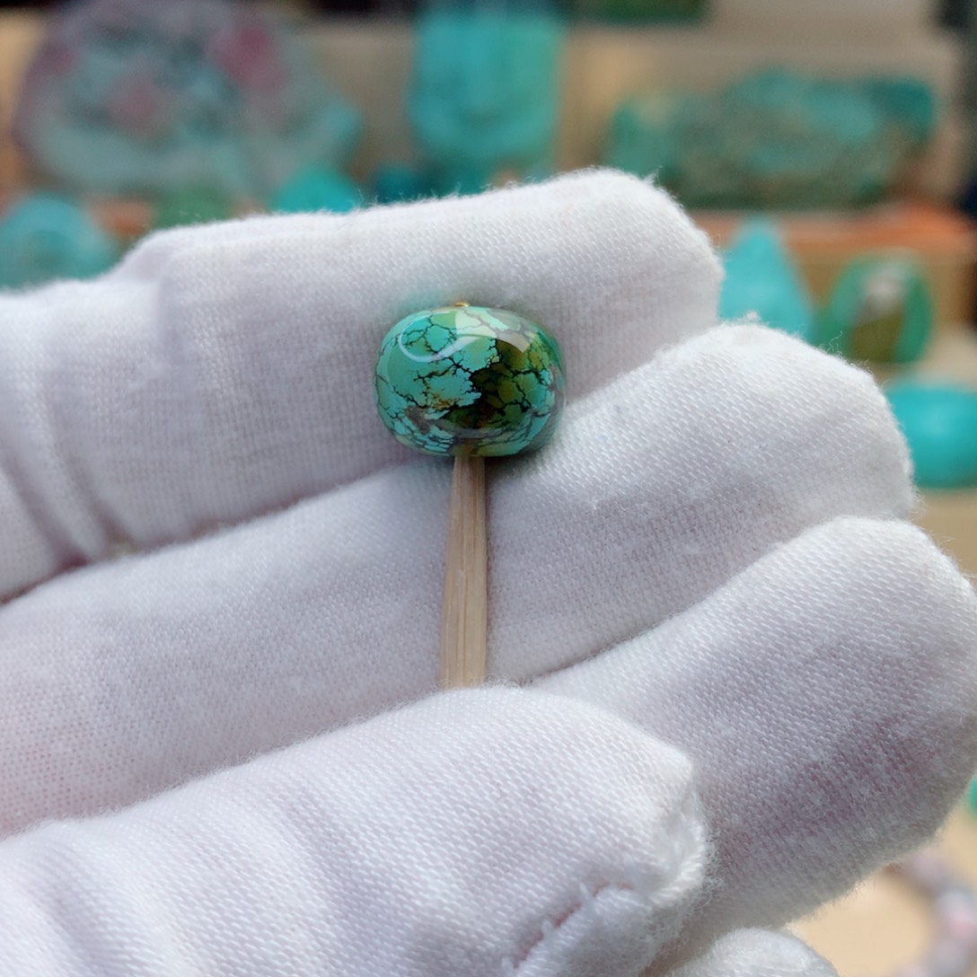 绿松石颈饰未镶嵌