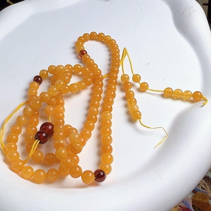 蜜蜡手链未镶嵌依*108蜜蜡