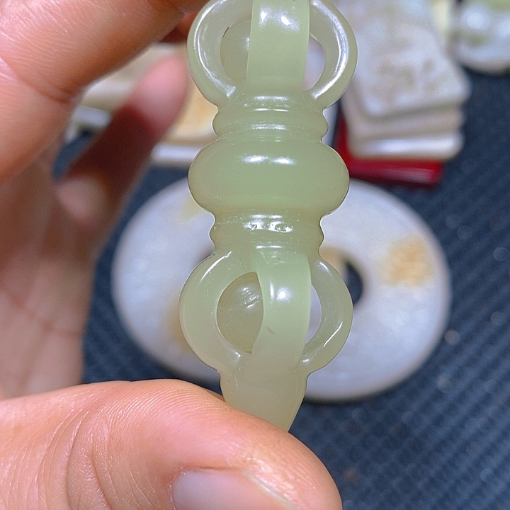 未镶嵌手链和田玉（糖玉）