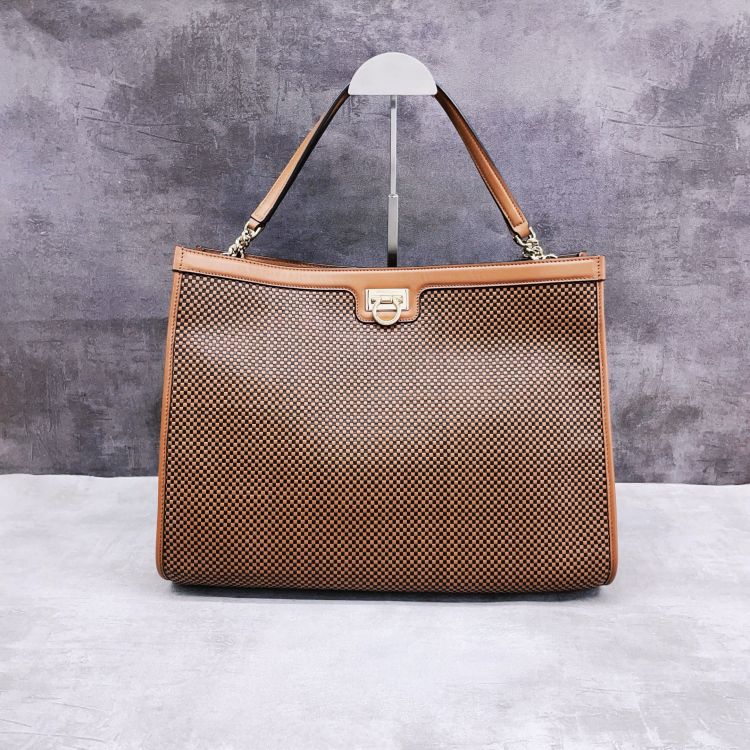 95新/菲拉格慕/包包/[251226NKWC]/C1894242239