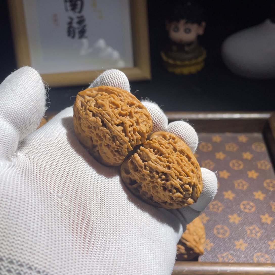文玩核桃吊坠大**旺核桃