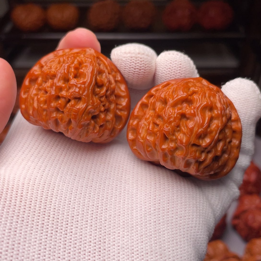 文玩核桃把件白狮子40