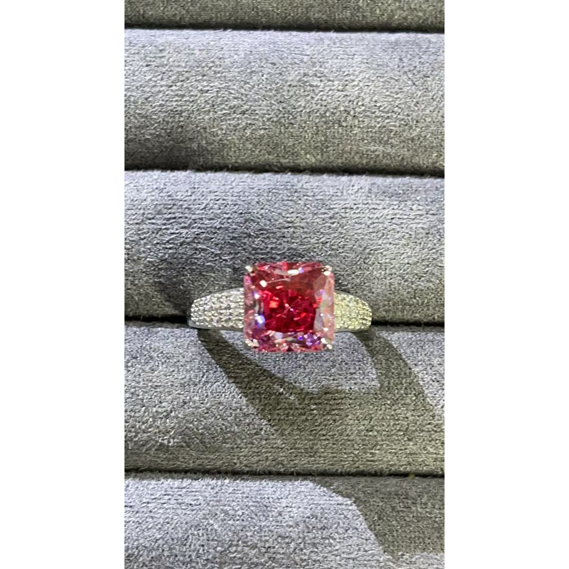 戒指  福玺甄选红方戒指6428