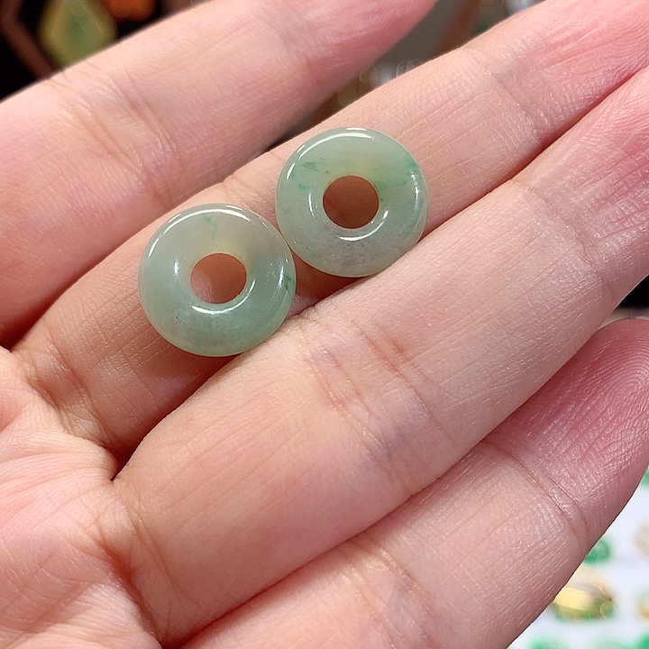 未镶嵌翡翠耳饰天然翡翠