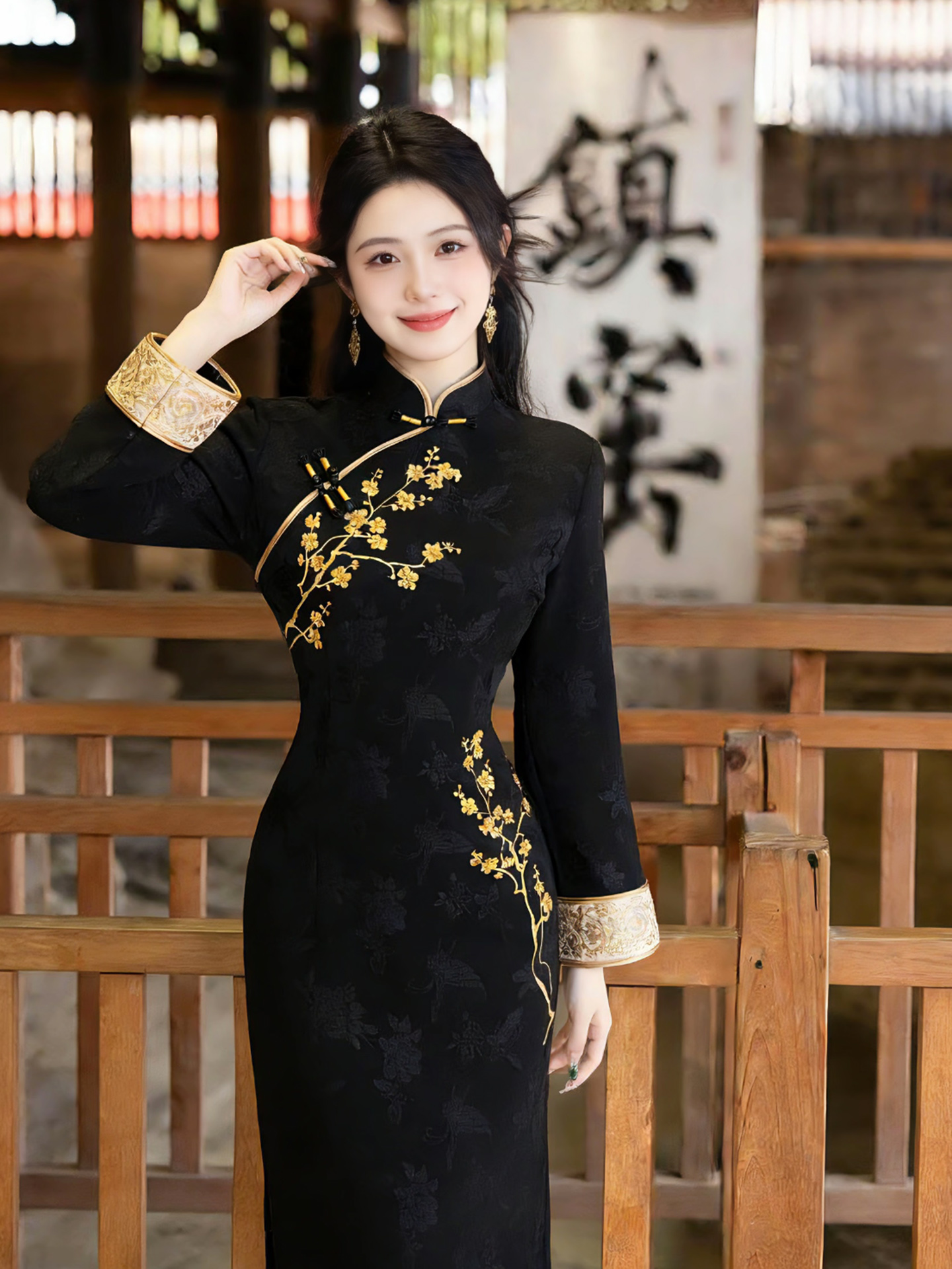 新中式显瘦国风冬装旗袍高级刺绣复古改良连衣裙女 黑色金梅报喜 