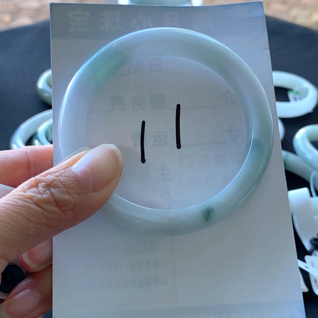 翡翠未镶嵌手镯手镯