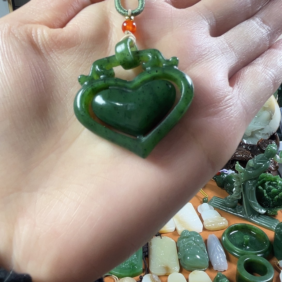 和田玉（碧玉）未镶嵌挂件