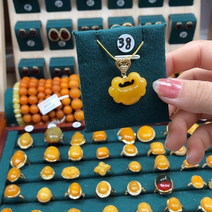 琥珀银S925镶嵌颈饰