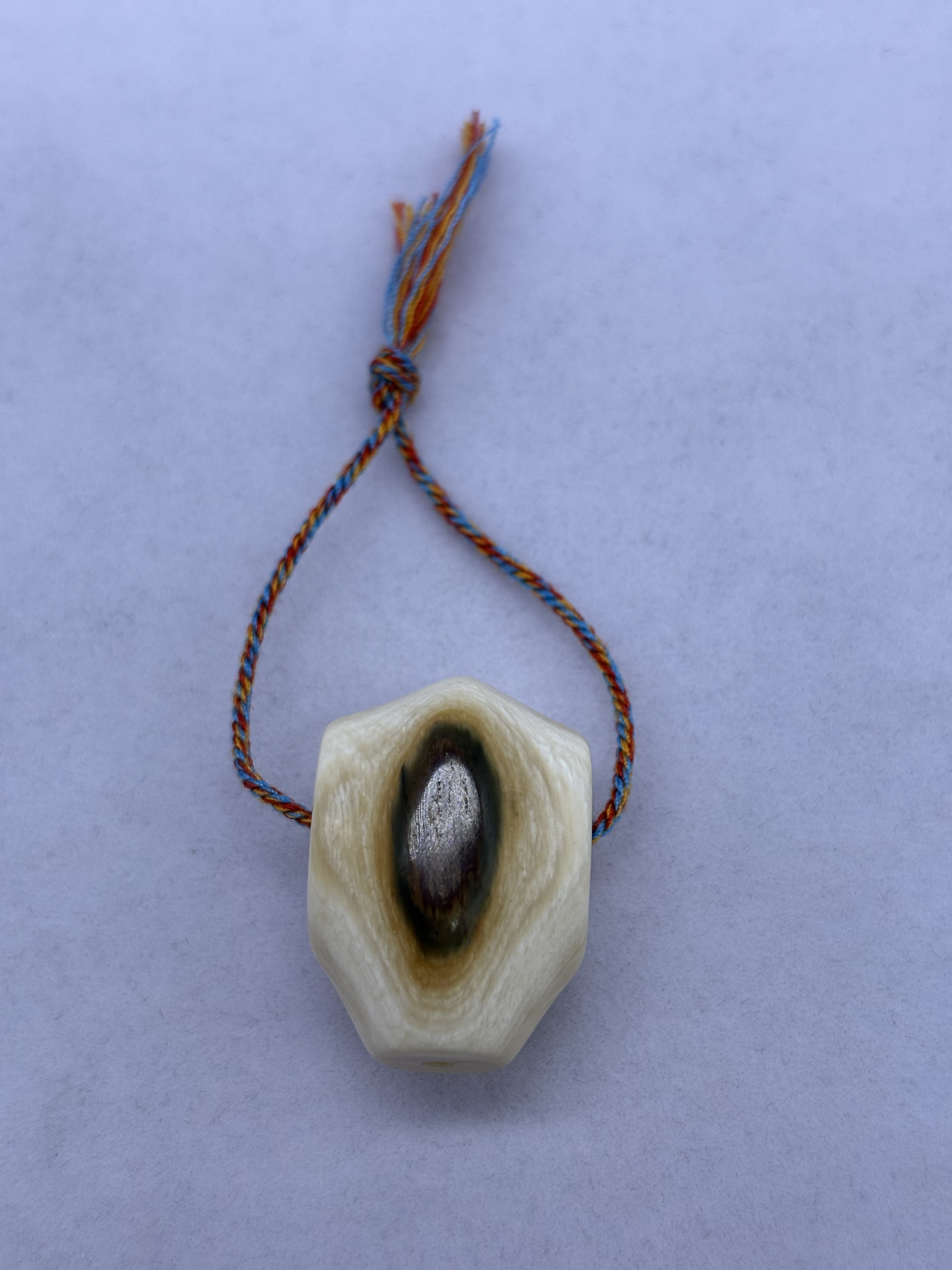 TB93 猛犸牙蓝皮瑕疵三通配饰约20mm