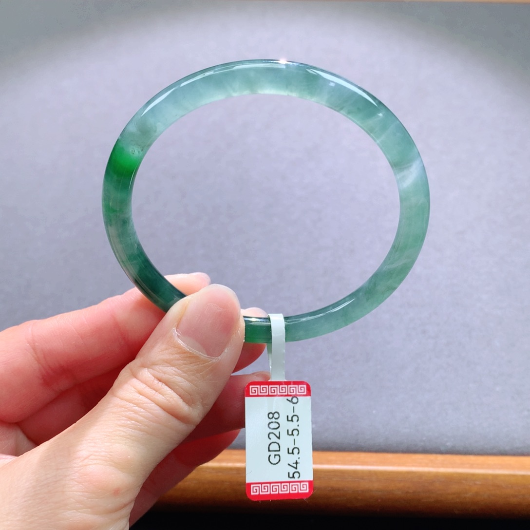 翡翠手镯未镶嵌天然翡翠手镯