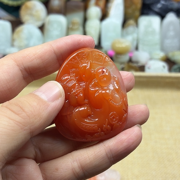 如***是和田玉银S925镶嵌颈饰