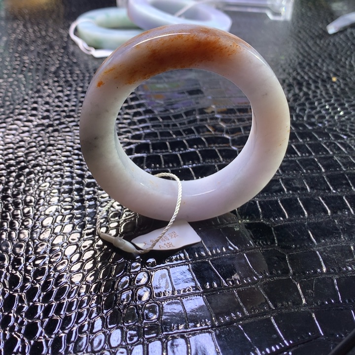 定制翡翠未镶嵌手镯
