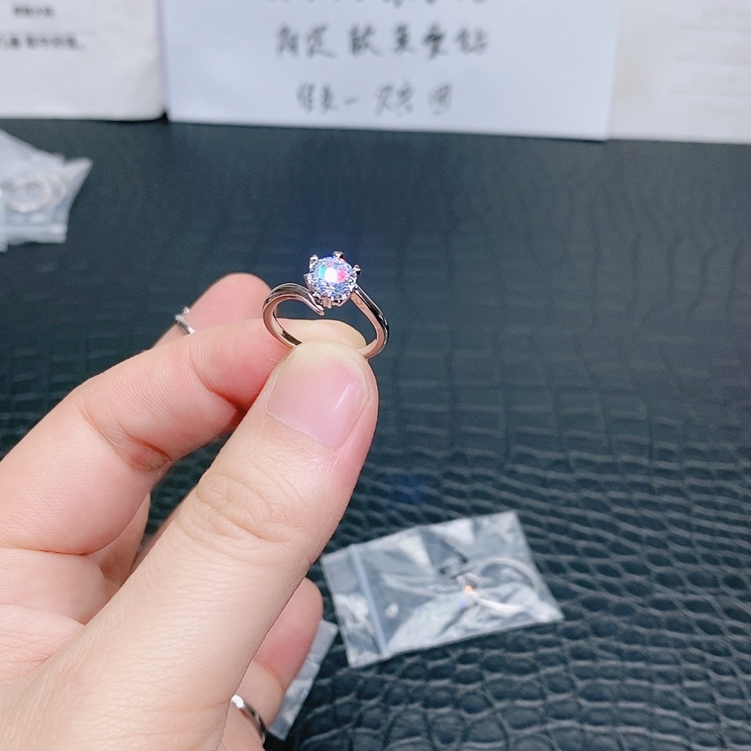 合成碳硅石925银光臂雪花1克拉12码