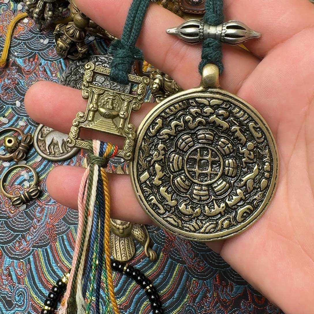 荣***贸藏式风格九宫八卦牌