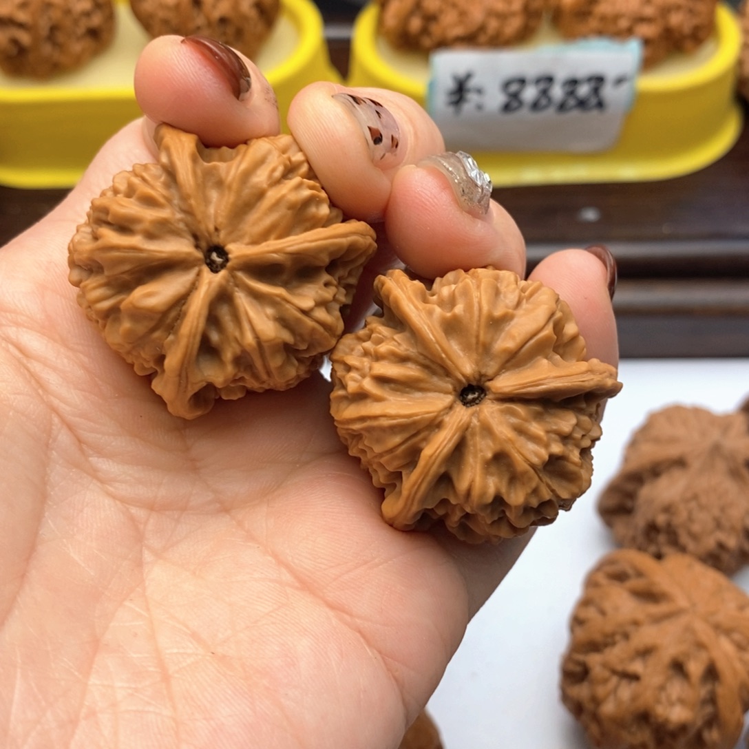 把件文玩核桃643号玉玺奔