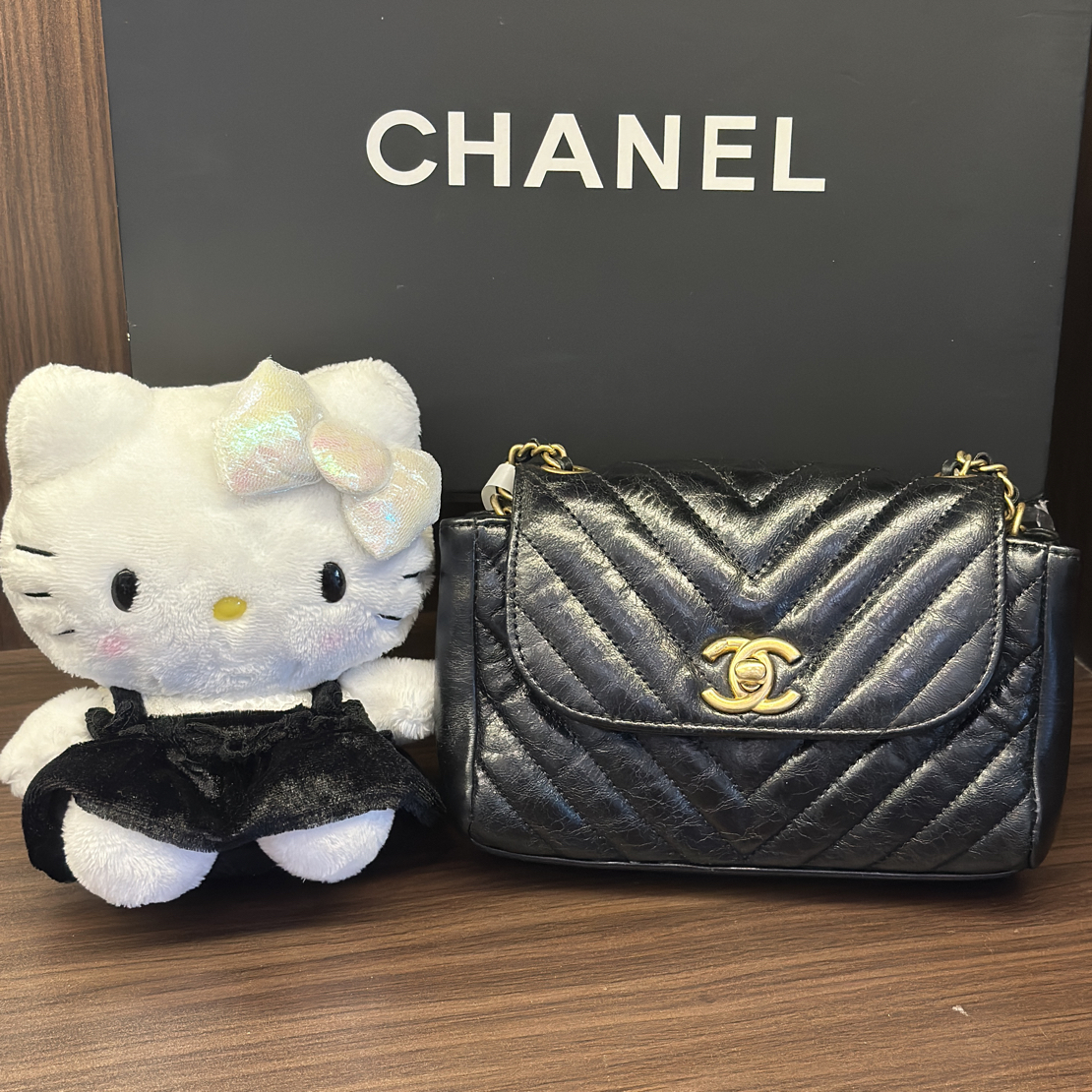 95新 Chanel/香奈儿 YUMU中古/Chanel黑金V纹油蜡皮斜挎包