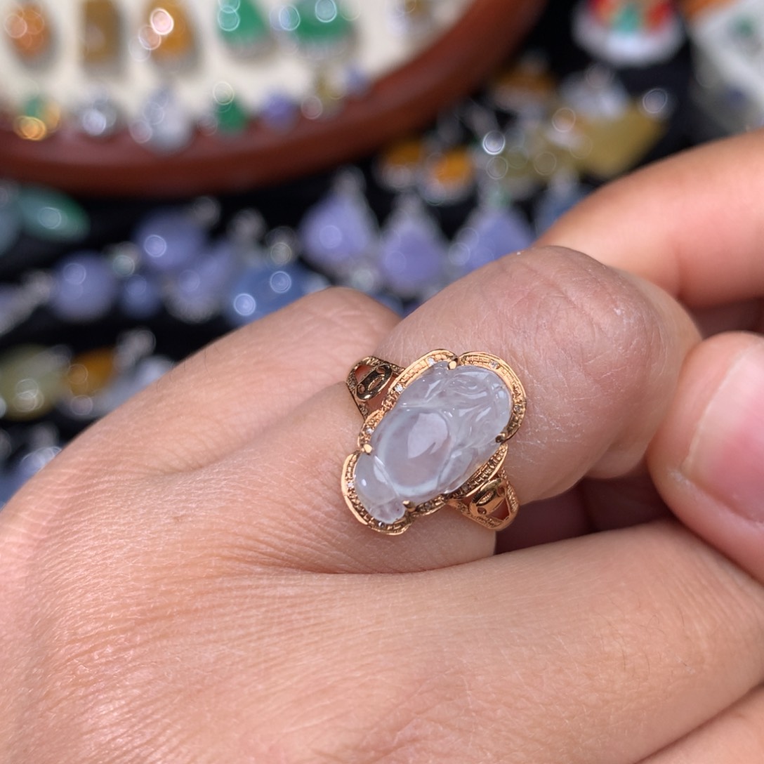 翡翠戒指18K金镶嵌金蝉戒指