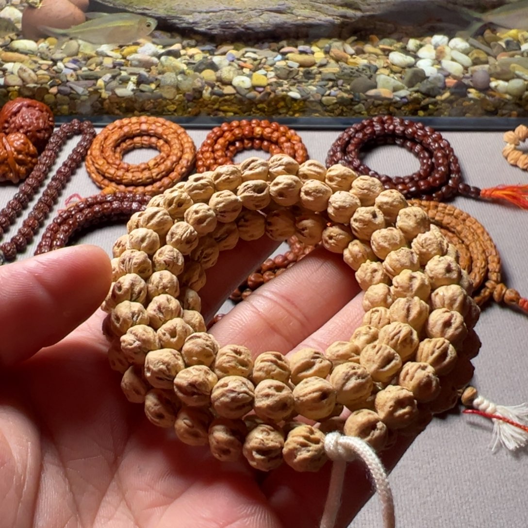 人***尔柏香籽/百香籽吊坠A6