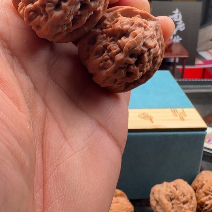 文玩核桃吊坠平谷野十三《霸王硕头》